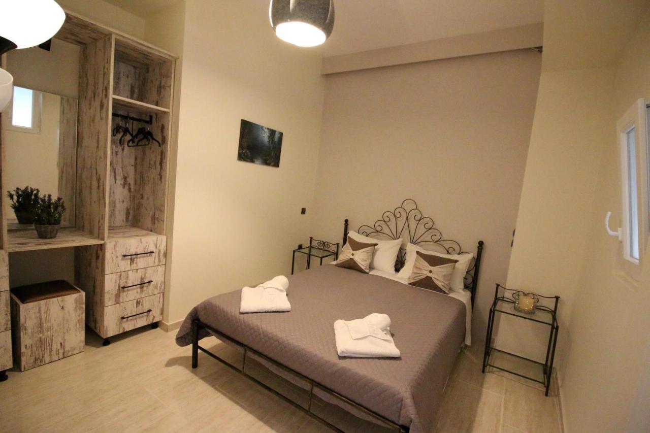 Santa Barbara Lakis Aparthotel Perivólion