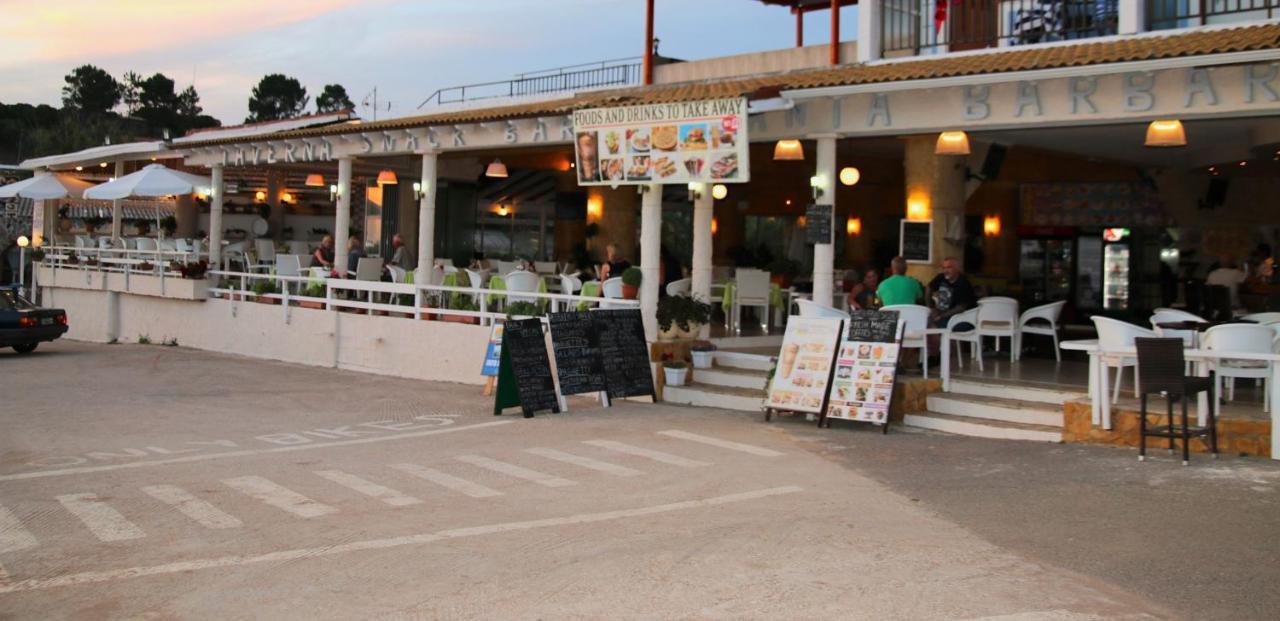 Santa Barbara Lakis Aparthotel Perivólion